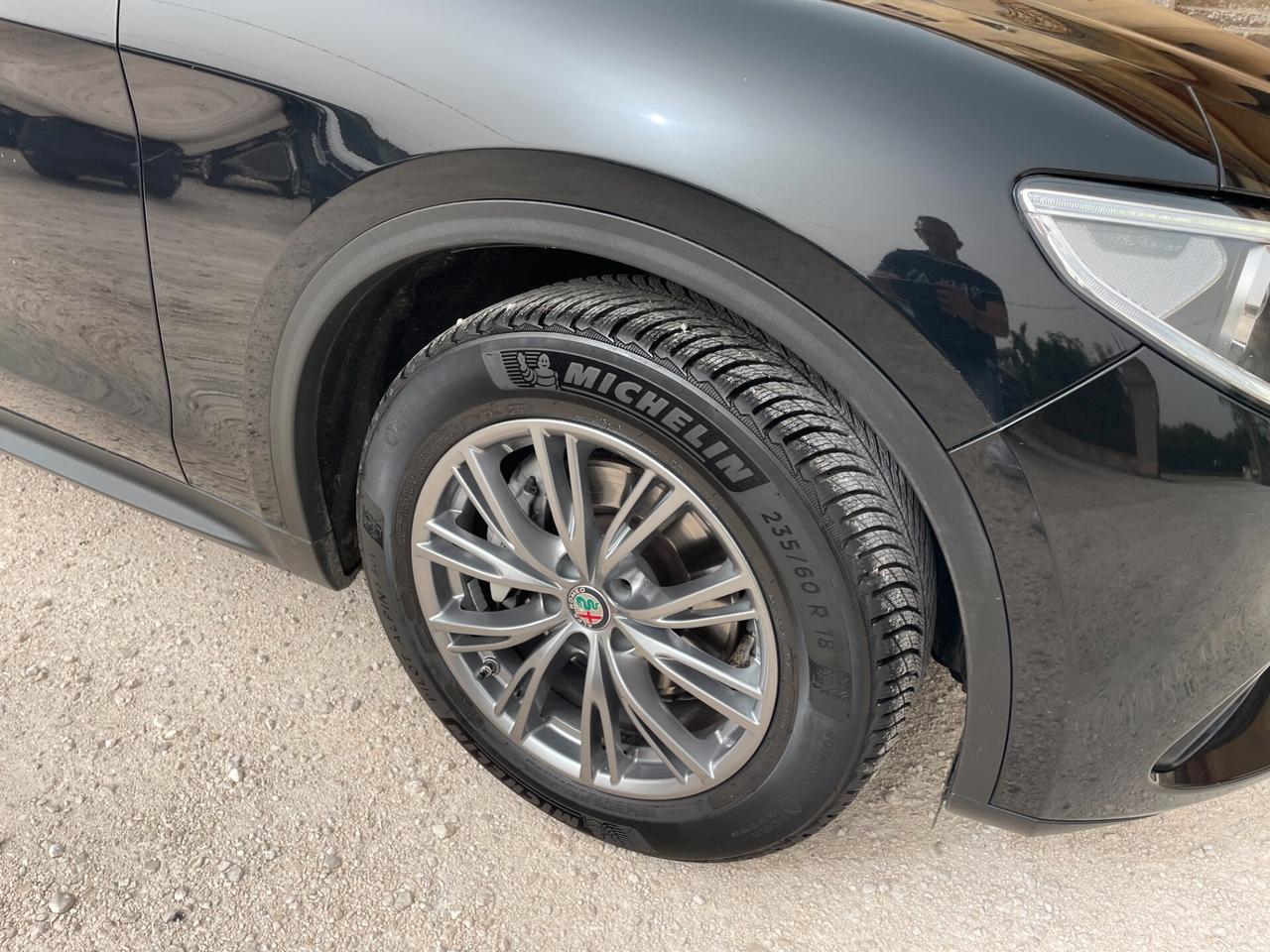 Alfa Romeo Stelvio 2.2 Turbodiesel 160 CV AT8 RWD Business