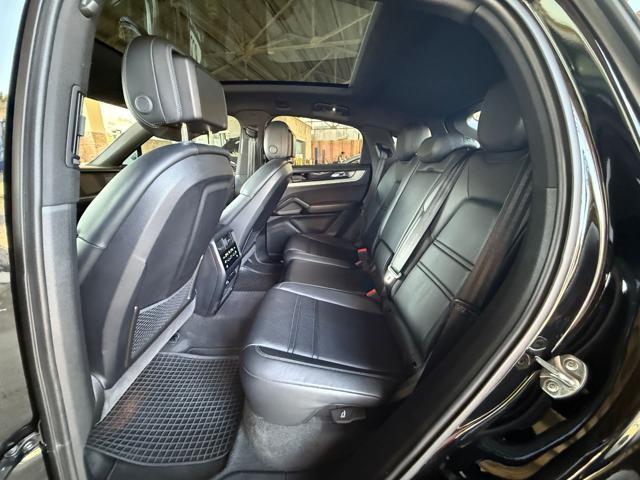PORSCHE Cayenne Coupé 3.0 V6