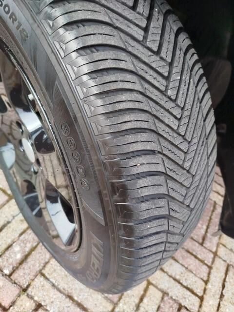 Land Rover Discovery Sport 2.0 eD4 150 CV 2WD HSE Luxury