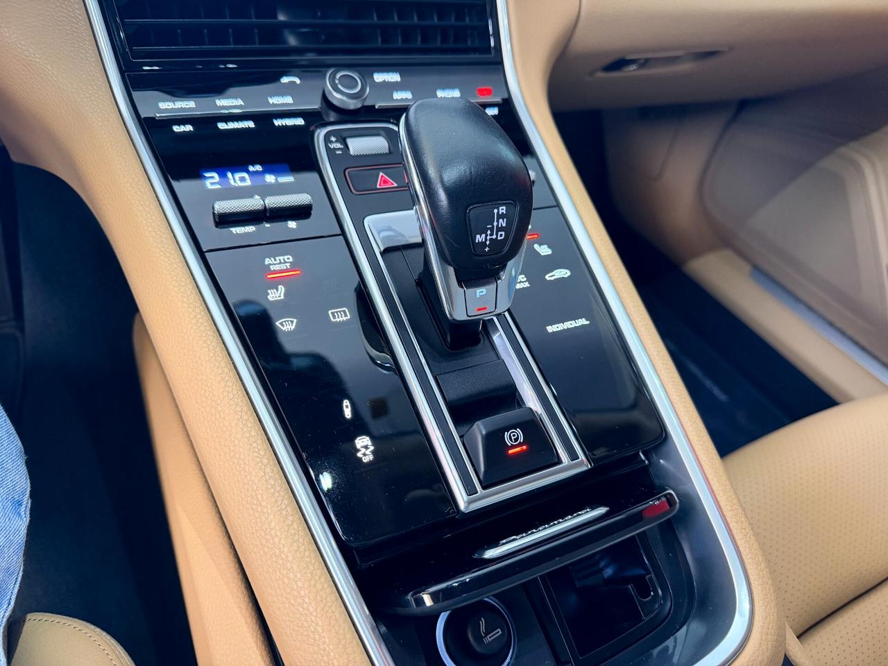 Porsche Panamera 2.9 4 E-Hybrid- 2018- FULL-PARI AL NUOVO