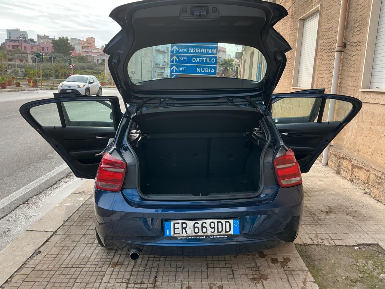 Bmw 116 116d 5p. Urban