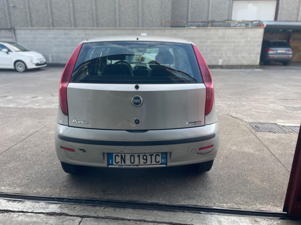 Fiat Punto 1.2i cat 5 porte ELX