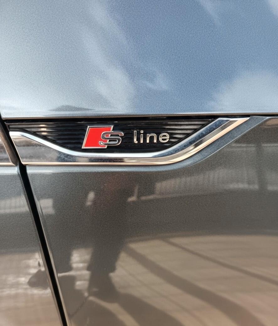 Audi A5 SPB 2.0 TDI 190 CV ultra S tronic S-Line interno/esterno