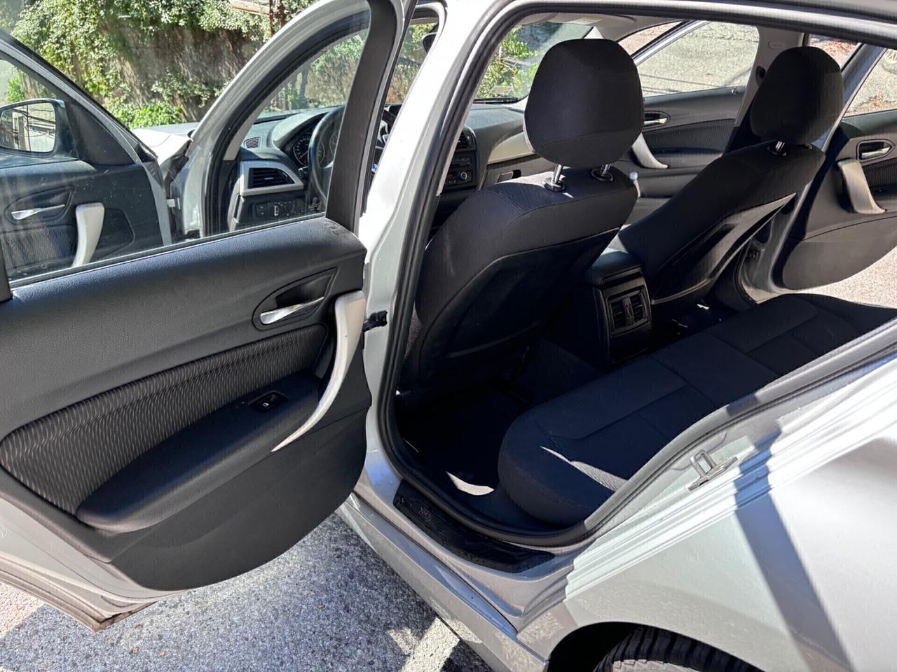 Bmw 116 116d 5p. Urban AUTOMATICO