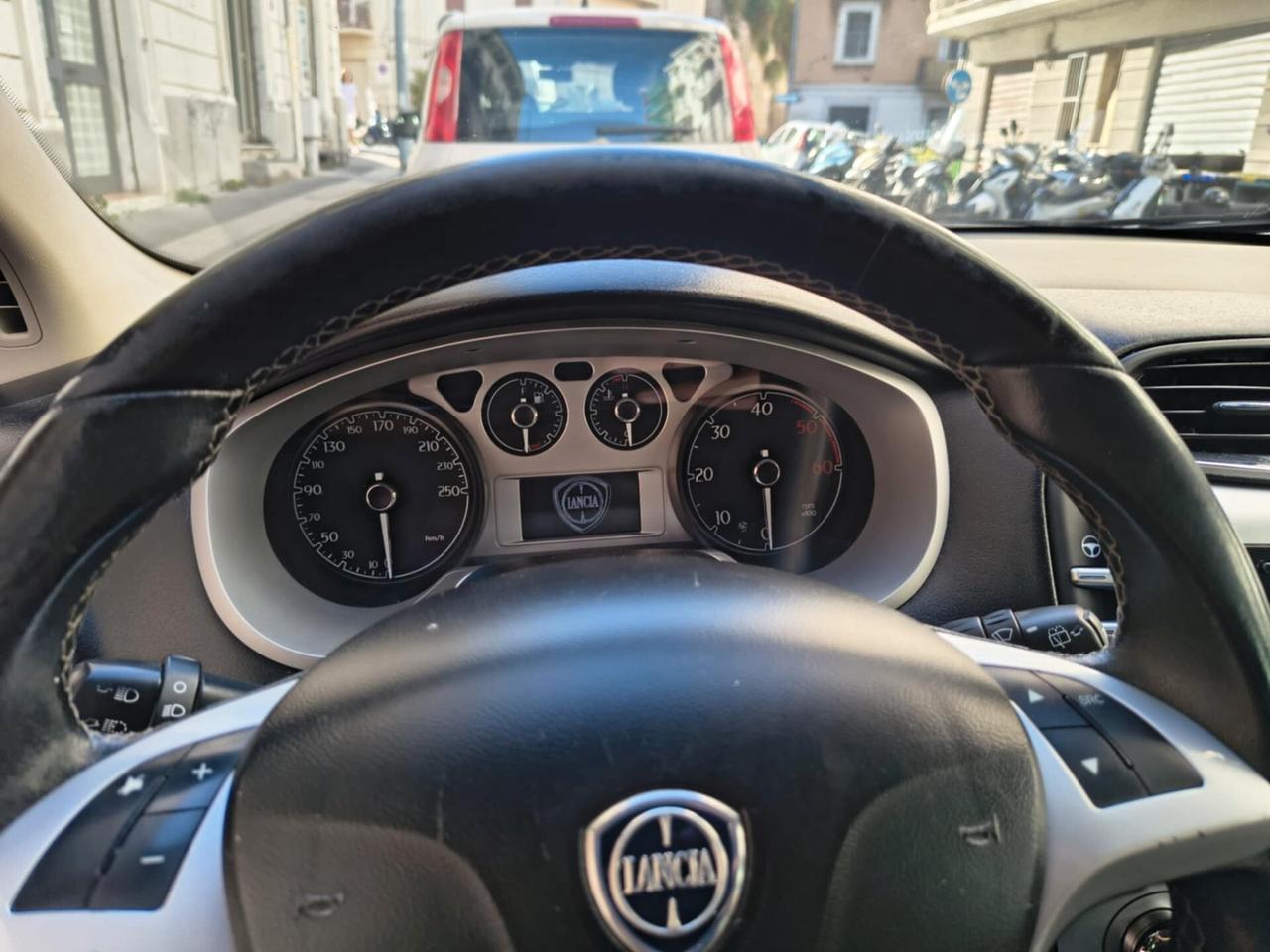 Lancia Delta 1.6 MJT DPF Selectronic Platino