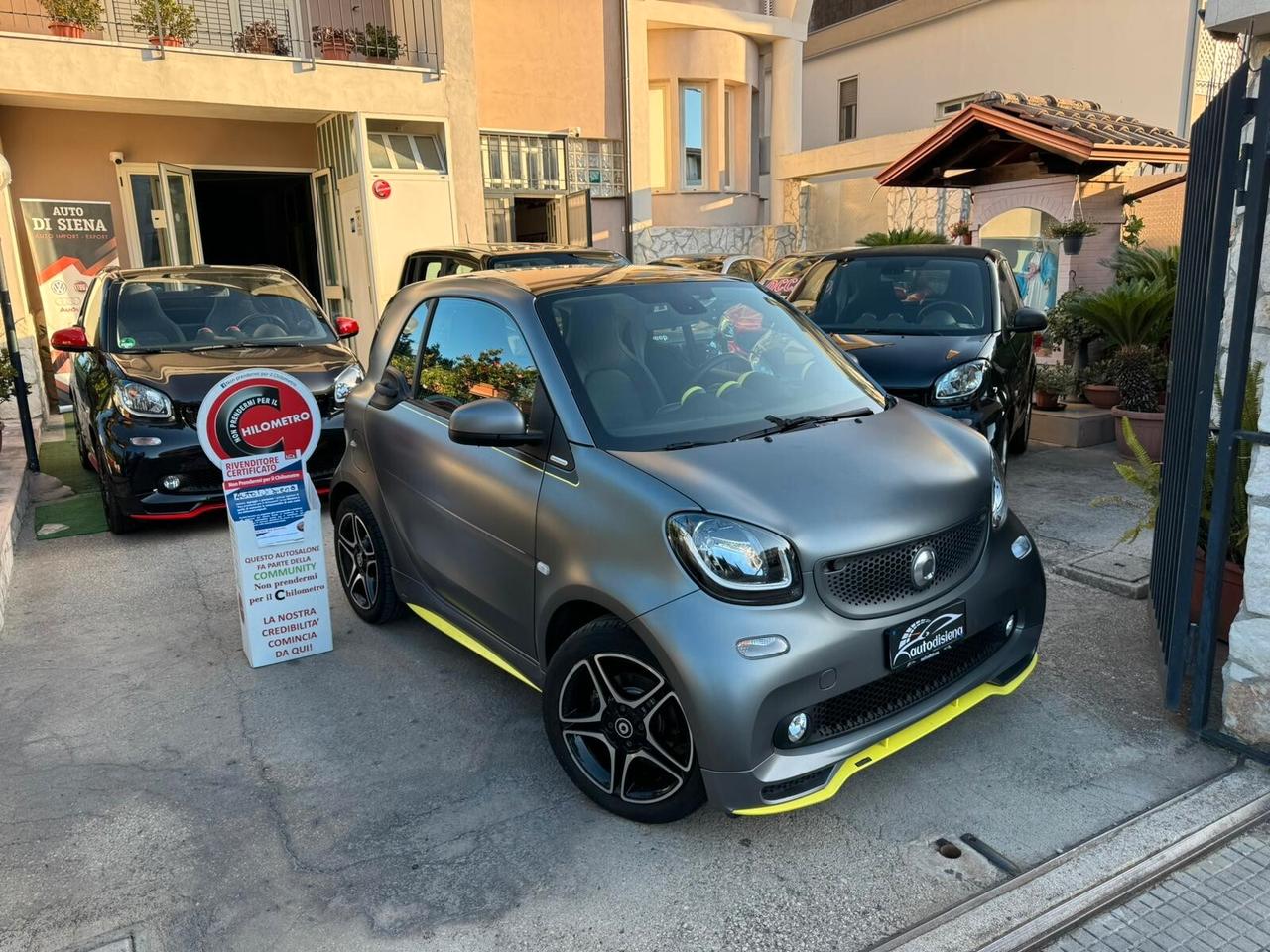 Smart ForTwo 90 0.9 Turbo twinamic Urbanrunner taylor made asphalthgold full