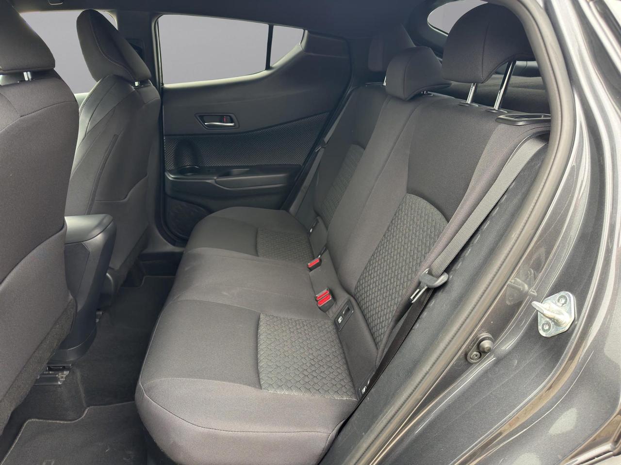 Toyota C-HR 1.8h Trend e-cvt