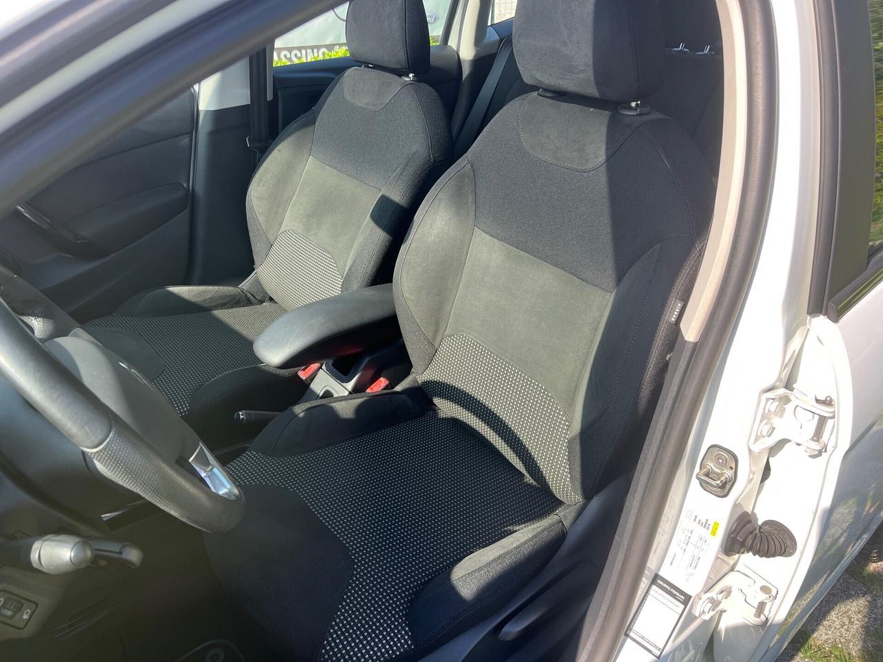 Citroen C3 1.2VTi 82CV Exclusive-2014"UNIPRO"