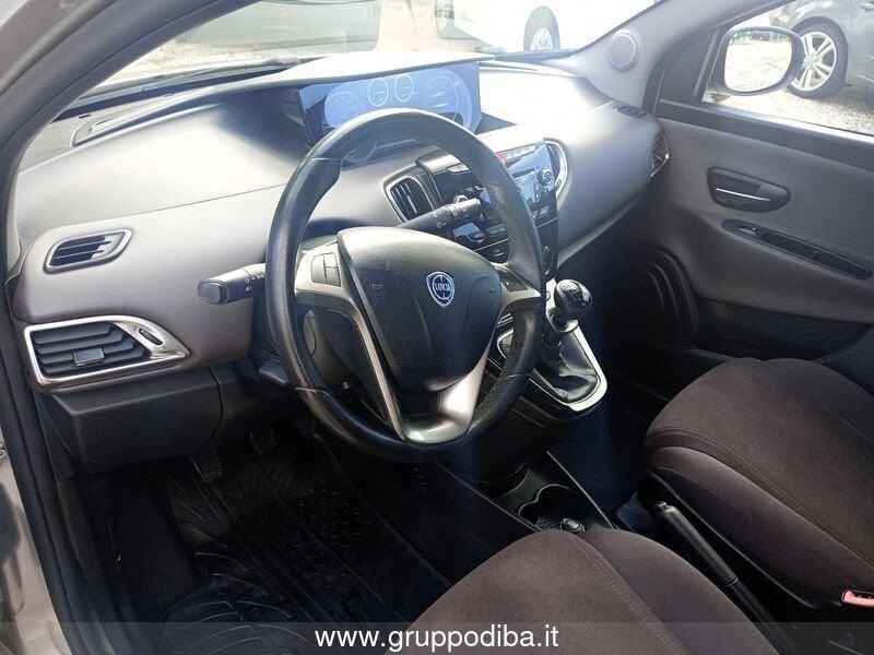 Lancia Ypsilon III 2011 Benzina 0.9 t.air Gold ecochic metano 80cv E5+