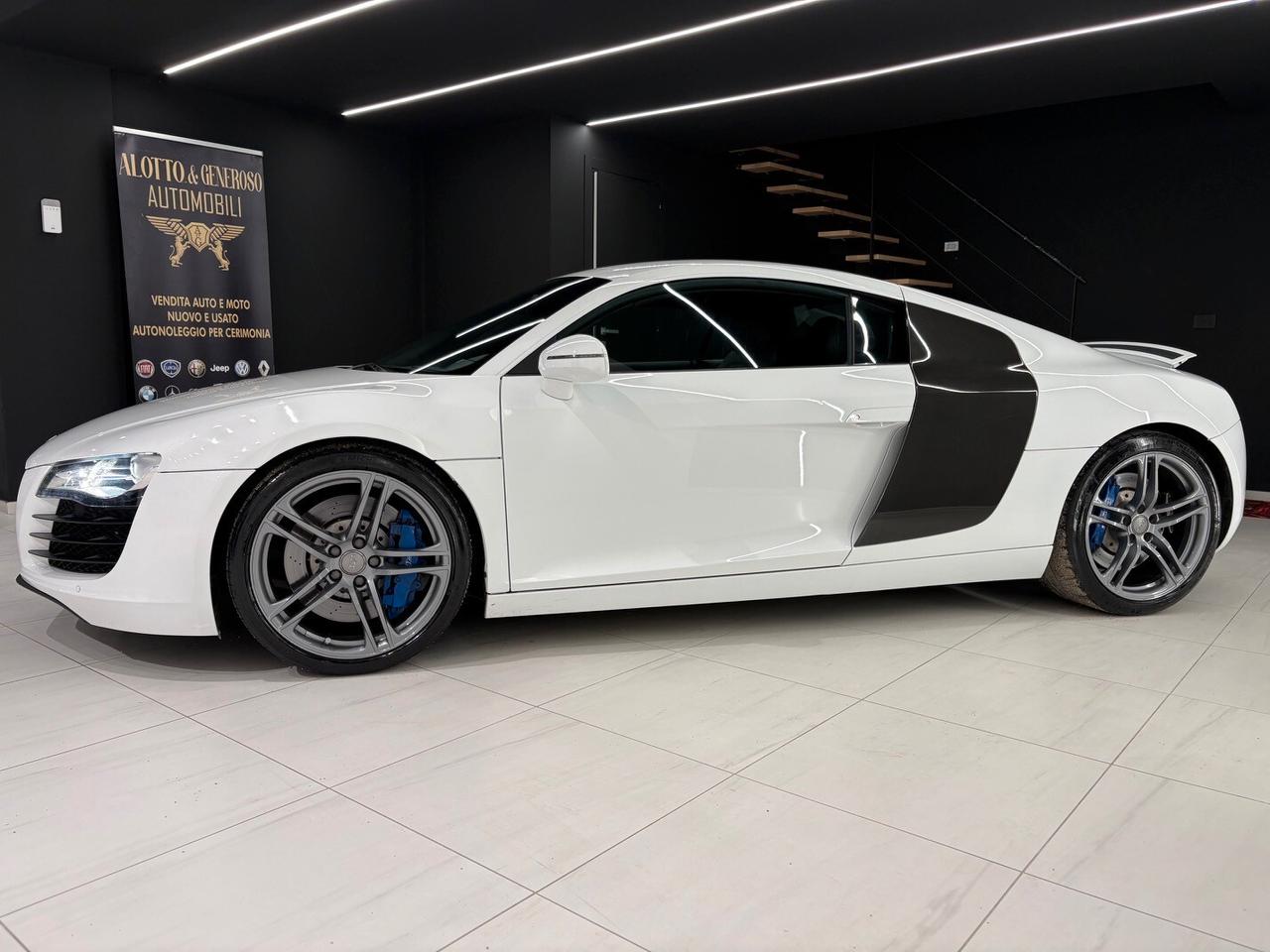 Audi R8 4.2 V8 FSI quattro R tronic
