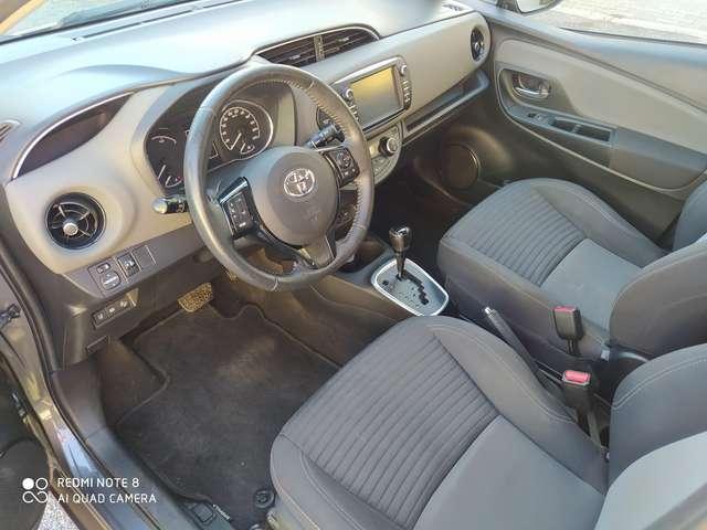 Toyota Yaris Yaris III 2017 5p 1.5h Style my18
