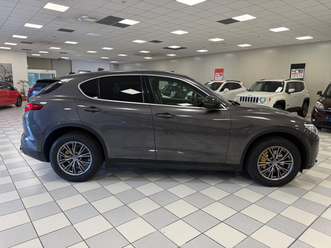 Alfa Romeo Stelvio 2.2 Turbodiesel 210 CV AT8 Q4 Super