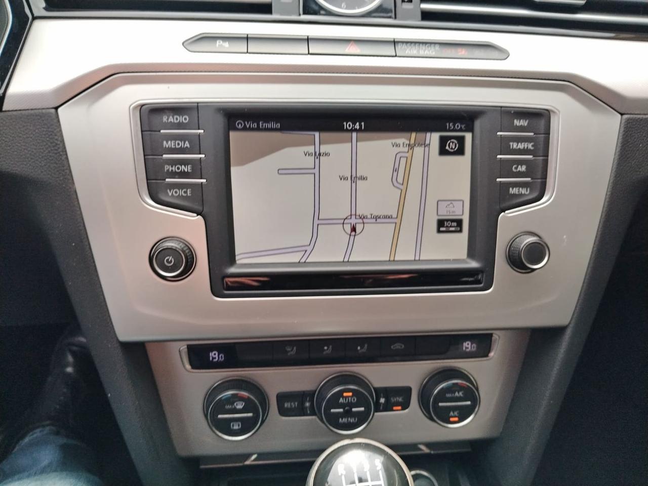 Volkswagen Passat Comfortline 1.6 TDI