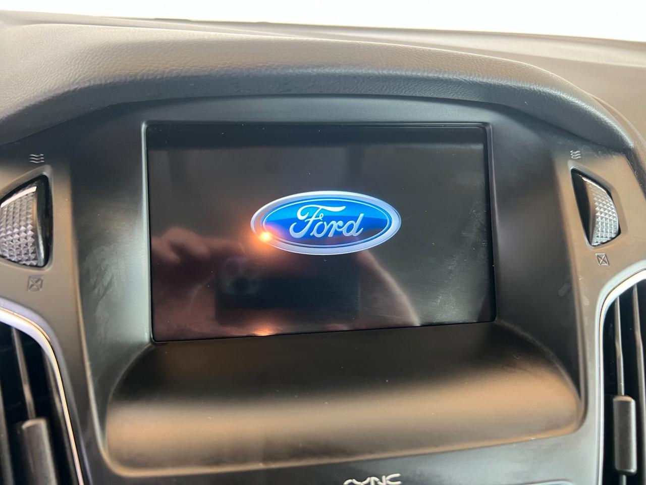 Ford Focus 1.0 EcoBoost 100 CV Start&Stop SW Plus ok neopatentati unico proprietario