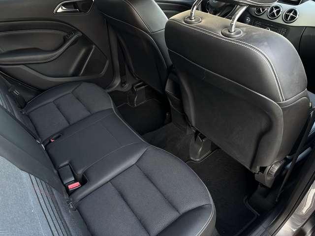 Mercedes-Benz B 180 B 180 d Sport