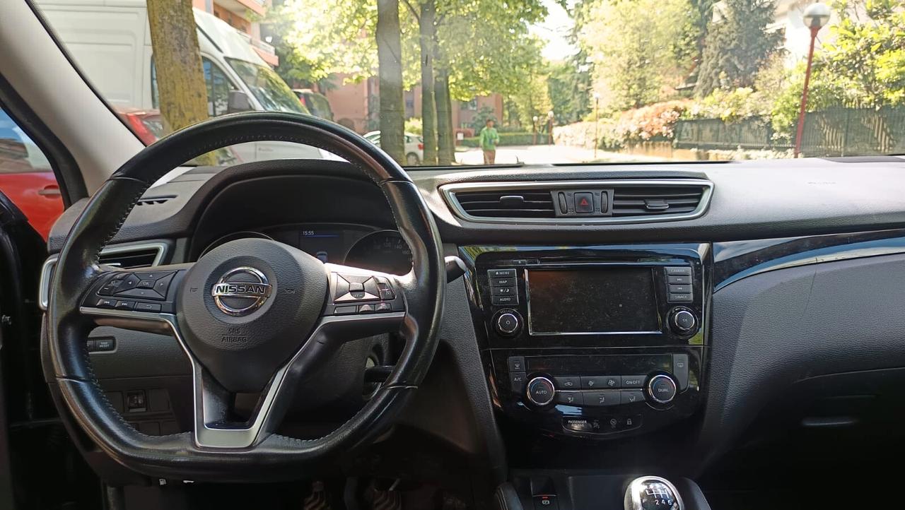 Nissan Qashqai 1.3 DIG-T 140 CV Business