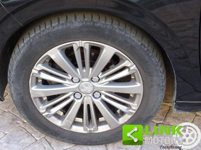 PEUGEOT 208 5 PORTE 1.2 82 CV