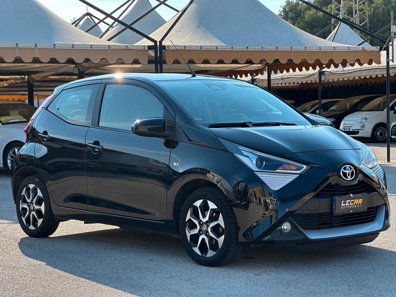 TOYOTA Aygo Connect 1.0 VVT-i 72 CV 5 porte x-fun