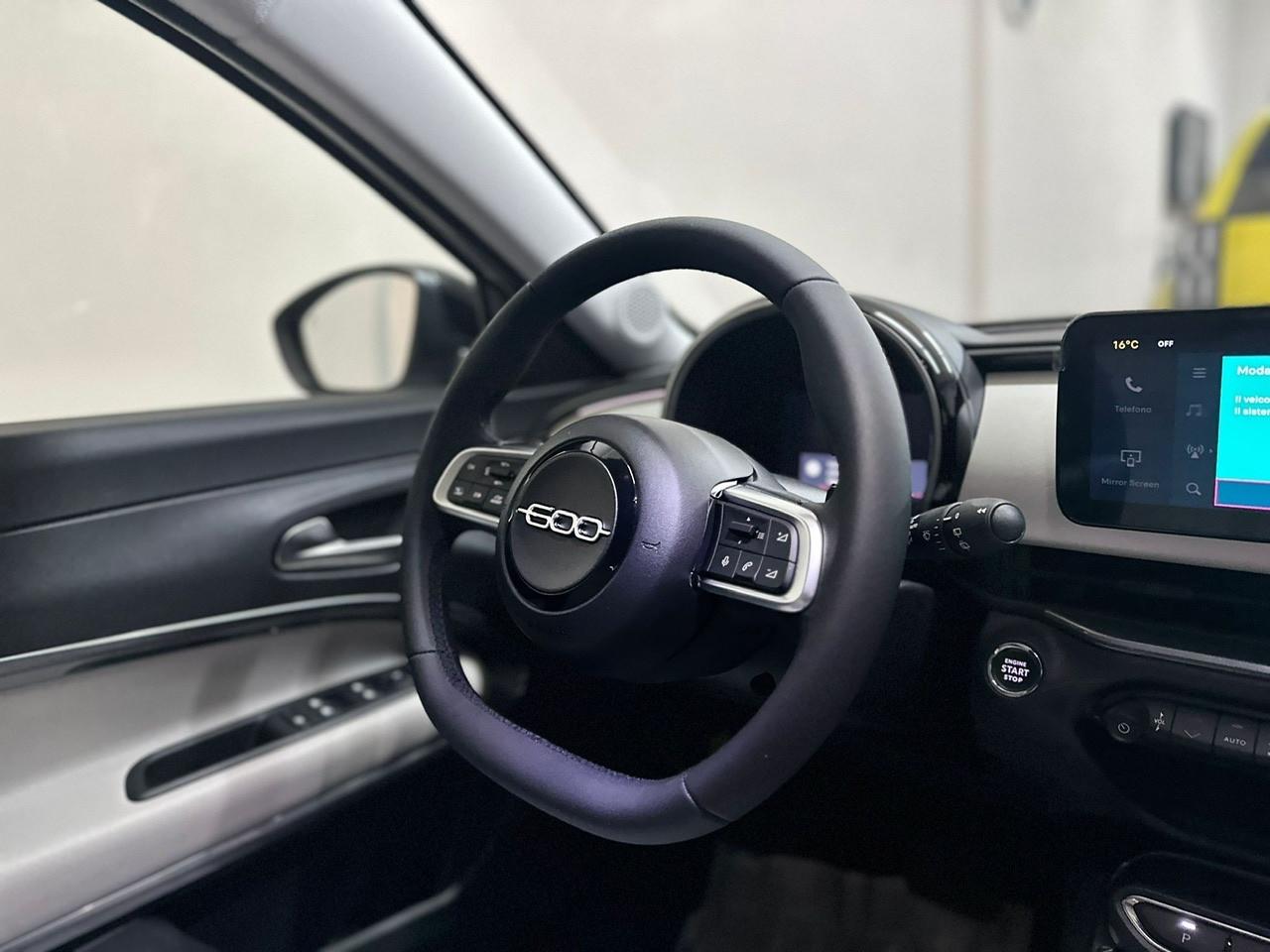 Fiat 600 Hybrid 110 CV DCT MHEV La Prima