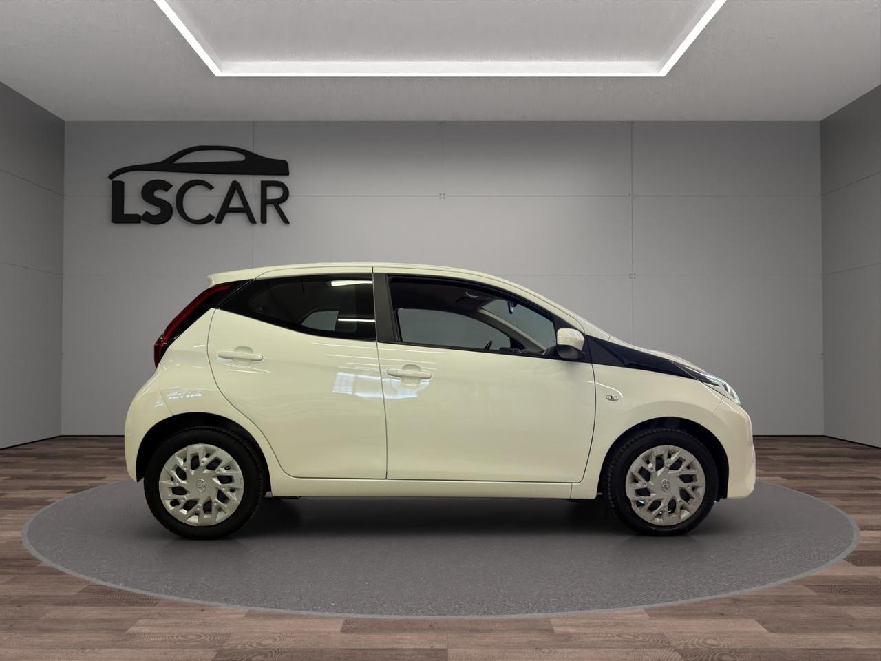 Toyota - Aygo 1.0 VVT-i 69 CV 5 porte x-business