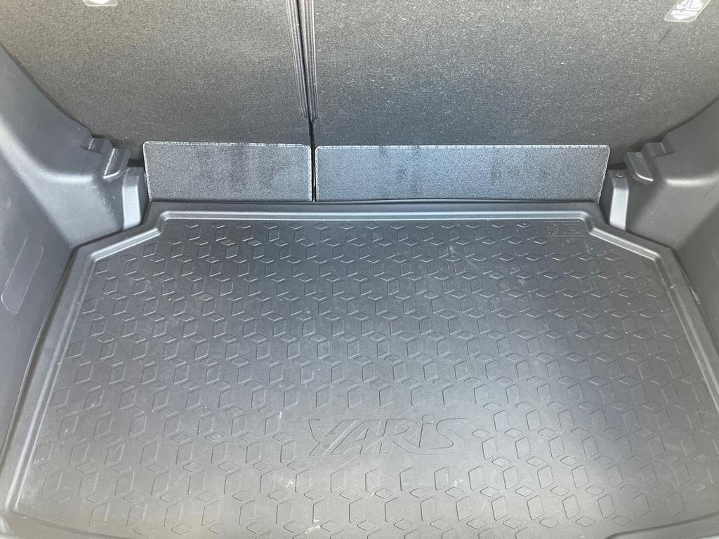 Toyota Yaris 1.5 hybrid Lounge