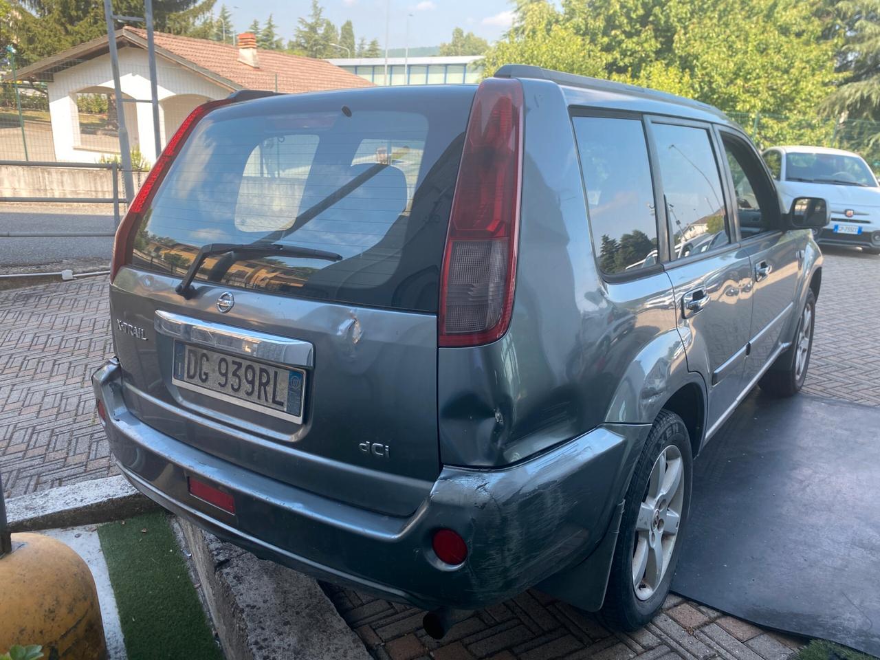 Nissan X-Trail 2.2 dCi Elegance