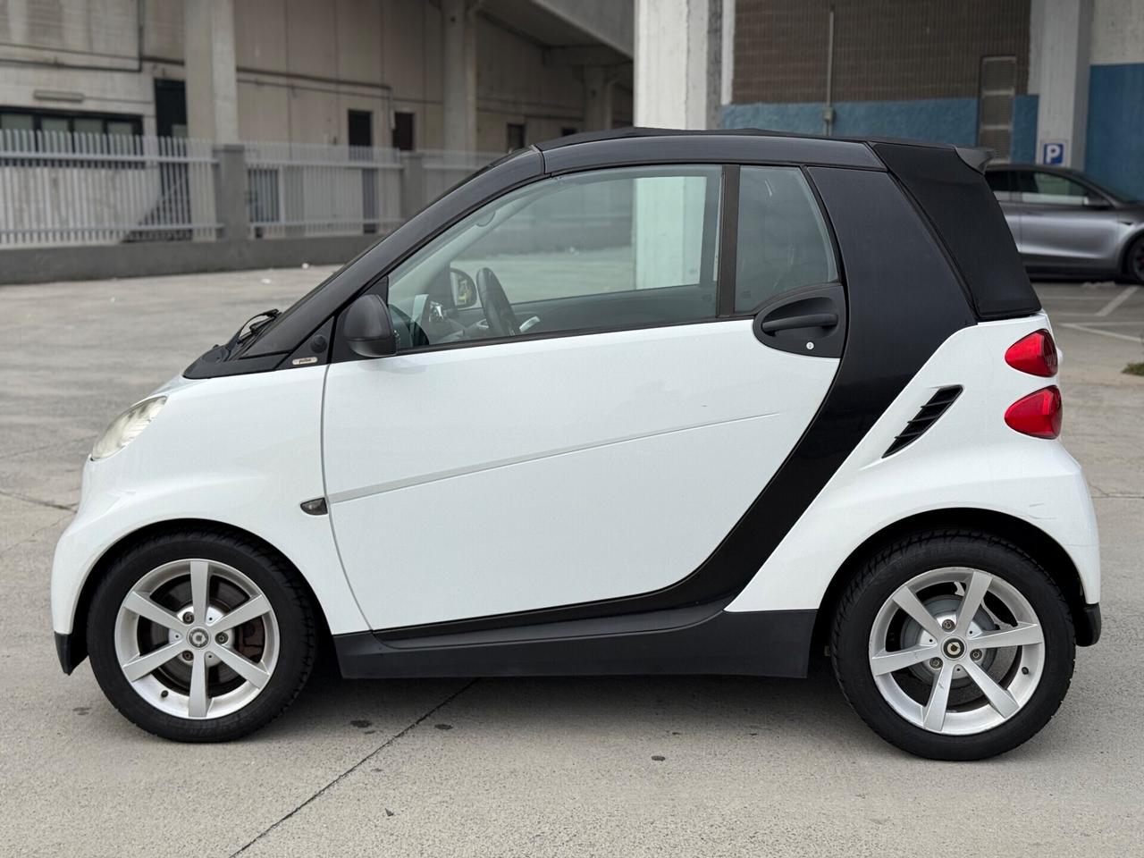 Smart ForTwo 1000 62 kW cabrio passion
