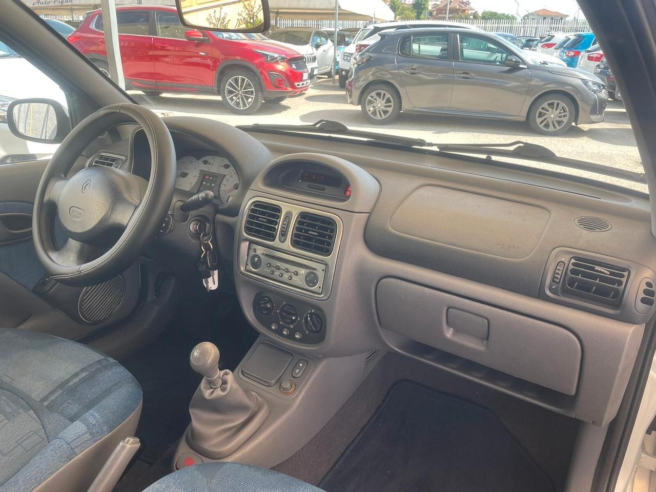 Renault Clio 1.2 cat 3 porte