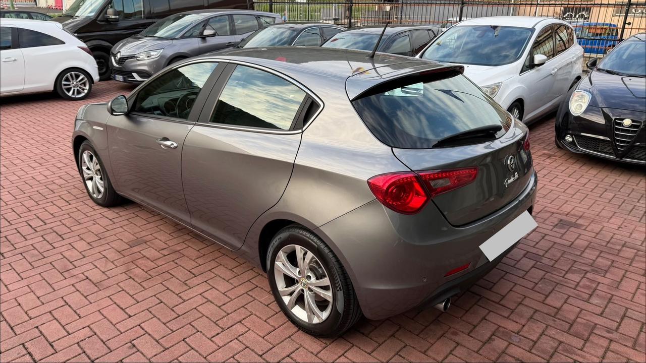 Alfa Romeo Giulietta 1.6 JTDm-2 105 CV Exclusive