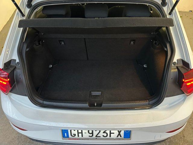 VOLKSWAGEN Polo 1.0 VI