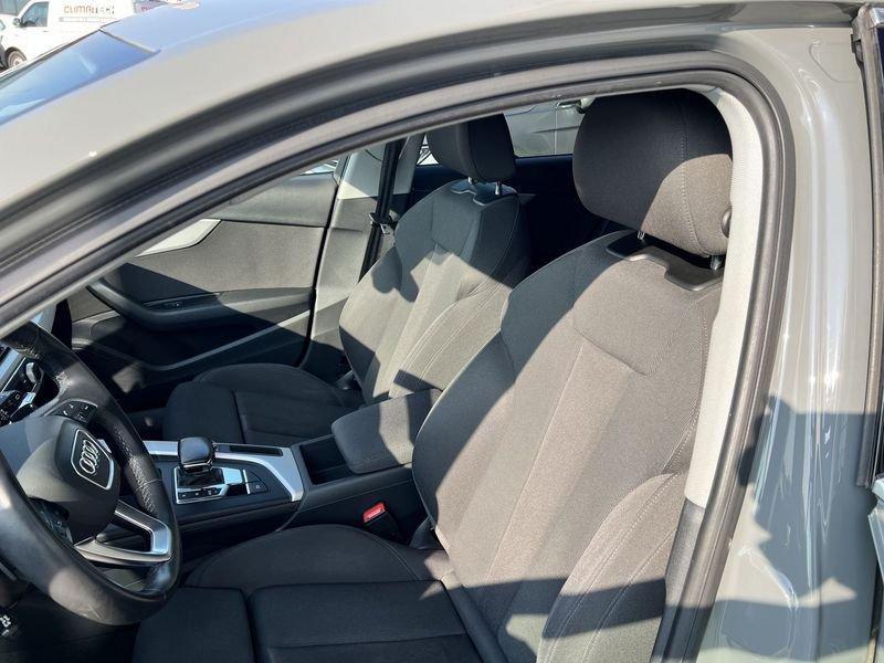 Audi A4 Avant 35 TDI/163 CV S tronic S line edition *Gancio traino*