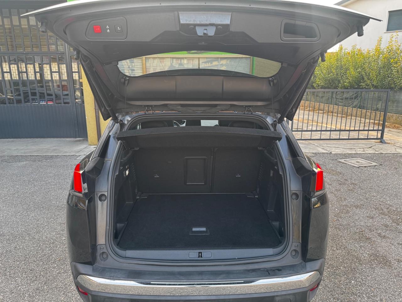 Peugeot 3008 2.0 DIESEL 180 CV GT FULL OPTIONAL