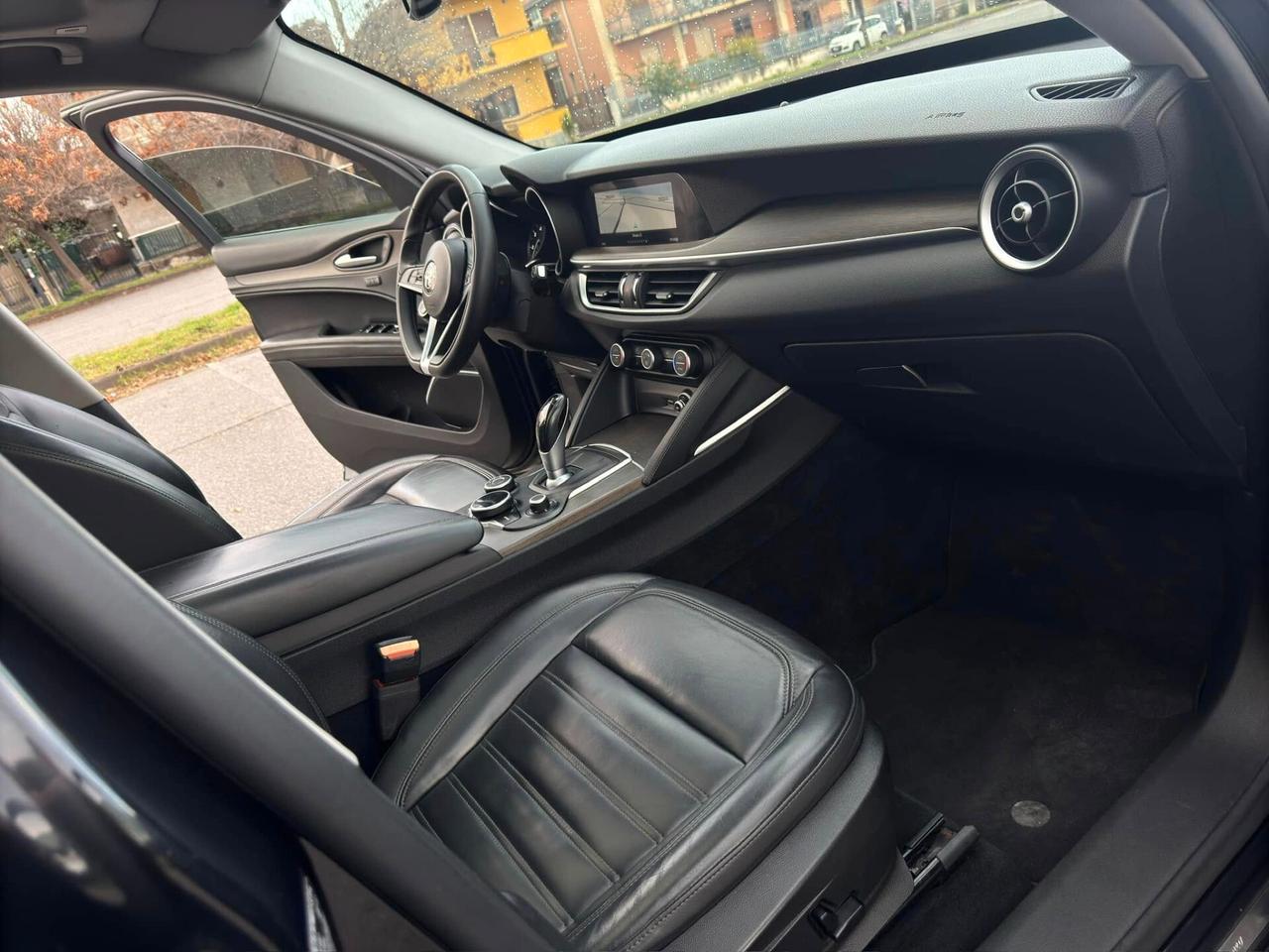 Alfa Romeo Stelvio 2.2 Turbodiesel 210 CV AT8 Q4 Lusso - 2017