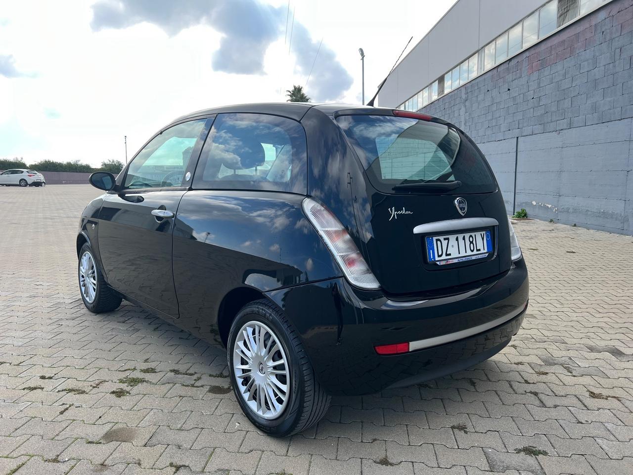 Lancia Ypsilon 1.4 GPL Ecochic Platino - 2009