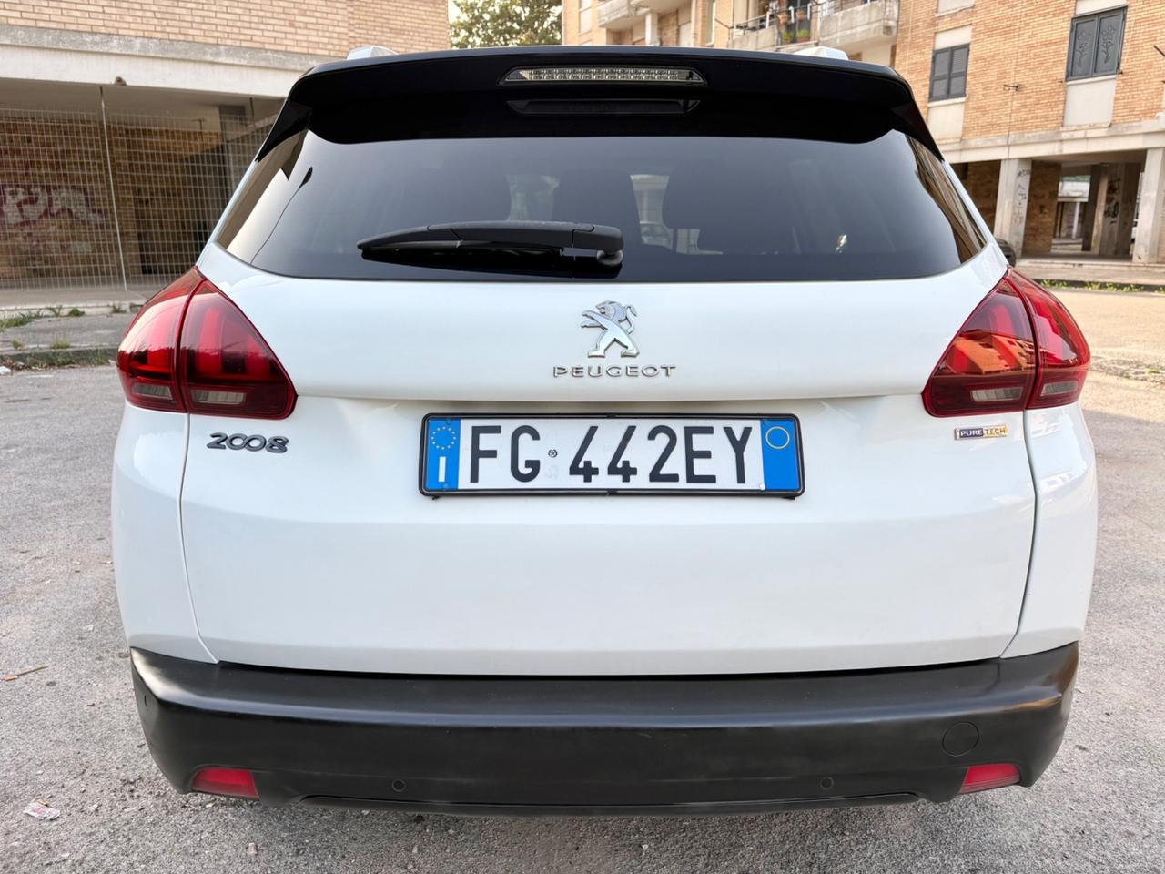 Peugeot 2008 1.2 benz 82cv 70000km 1 proprietario