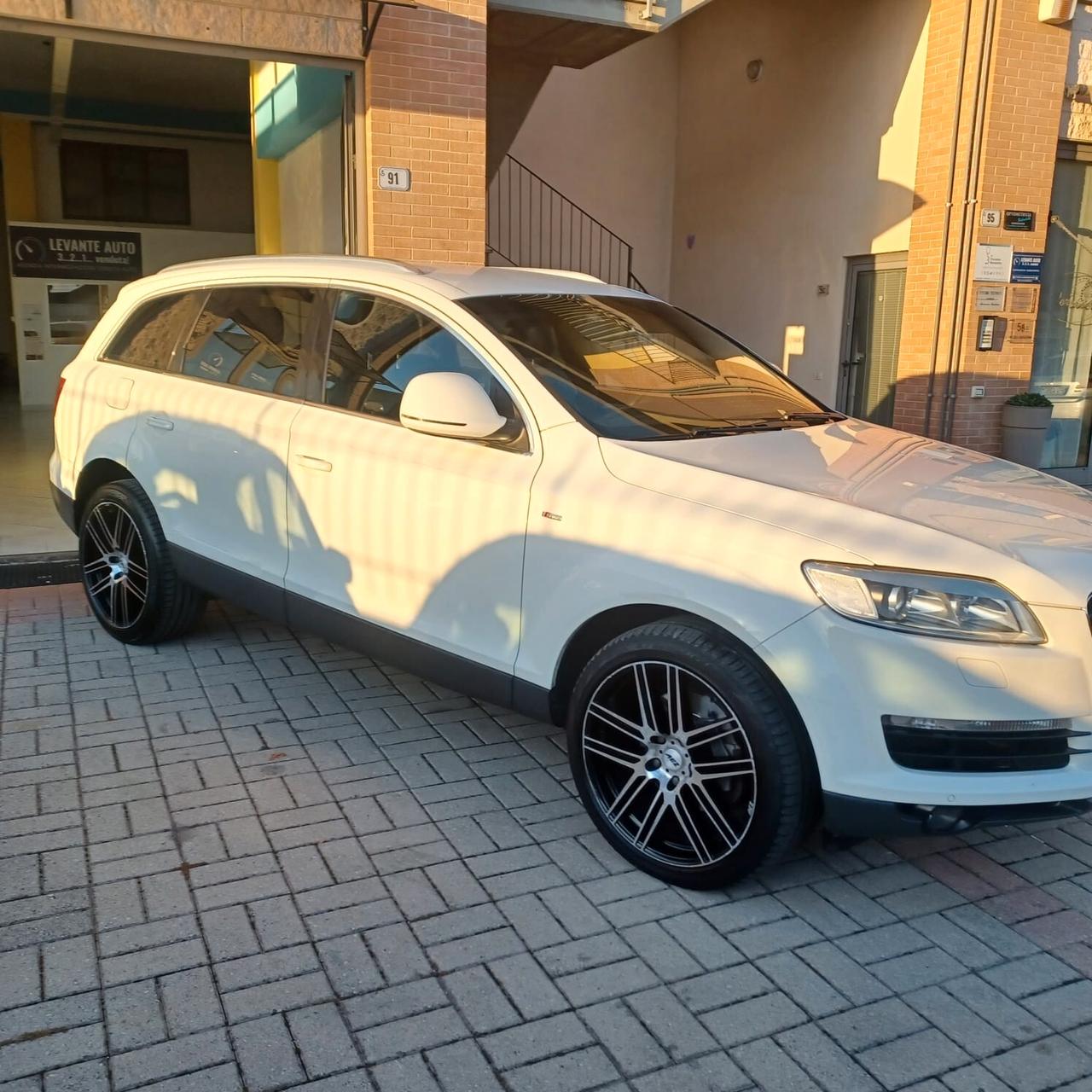 PERFETTA AUDI Q7 3.0 TDI AUTOM 4X4