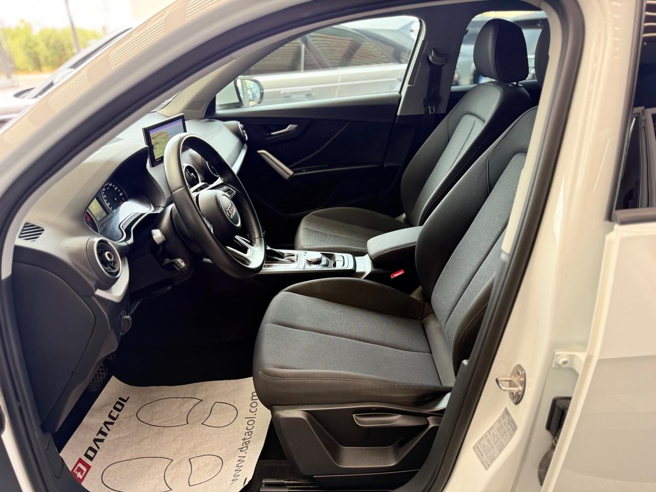 Audi Q2 30 TDI S tronic Identity Black