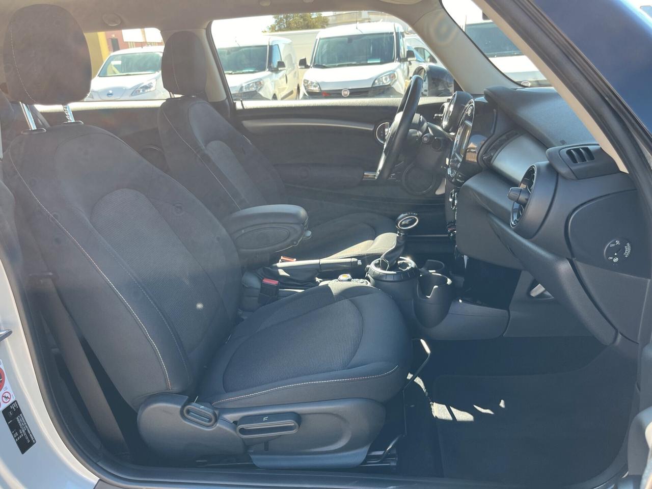 MINI Cooper D 1.5 116CV 3p Automatica Hype SPORT
