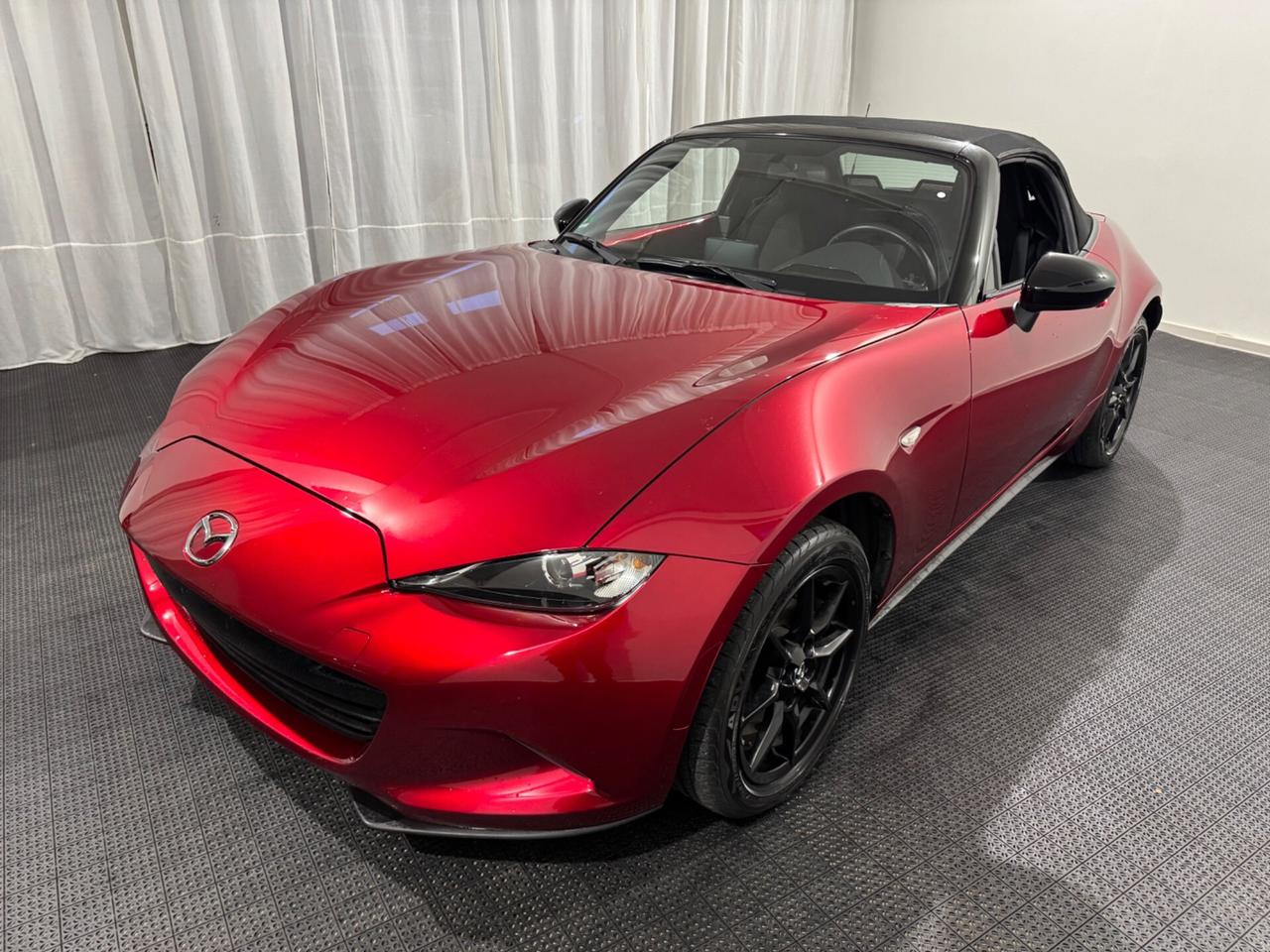 Mazda MX-5 1.5L Skyactiv-G Exceed