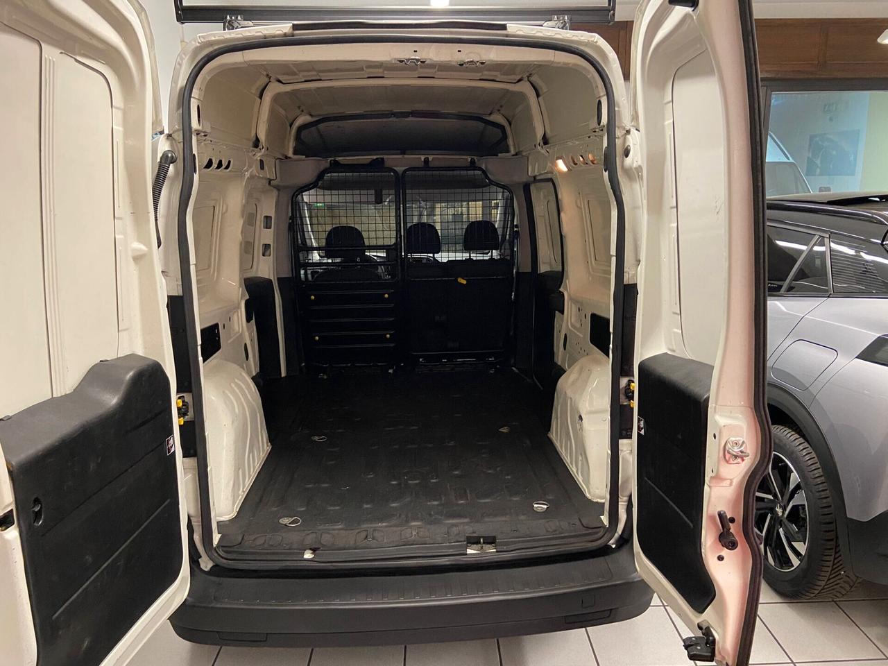 Fiat Doblò 1.6 MJT 105CV PL-TA Cargo Maxi XL Lamierato SX 3 posti
