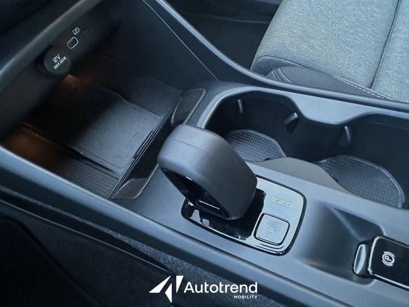 Volvo XC40 B3 163+14 CV Automatico LED Core