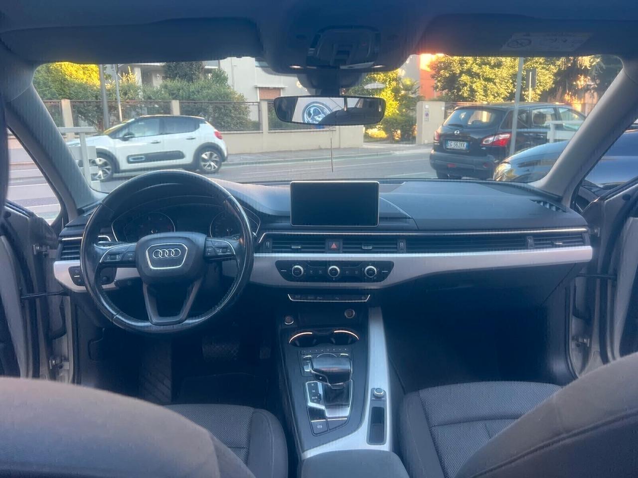 AUDI A4 AVANT 2.0 TDI 150cv ULTRA S-TRONIC BUSINESS SPORT