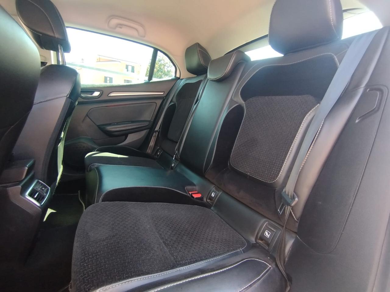 MEGANE 1.5dci-110cv *DISTRIBUZIONE FATTA* TAGLIANDI CERTIFICATI- GARANZIA 12 MESI