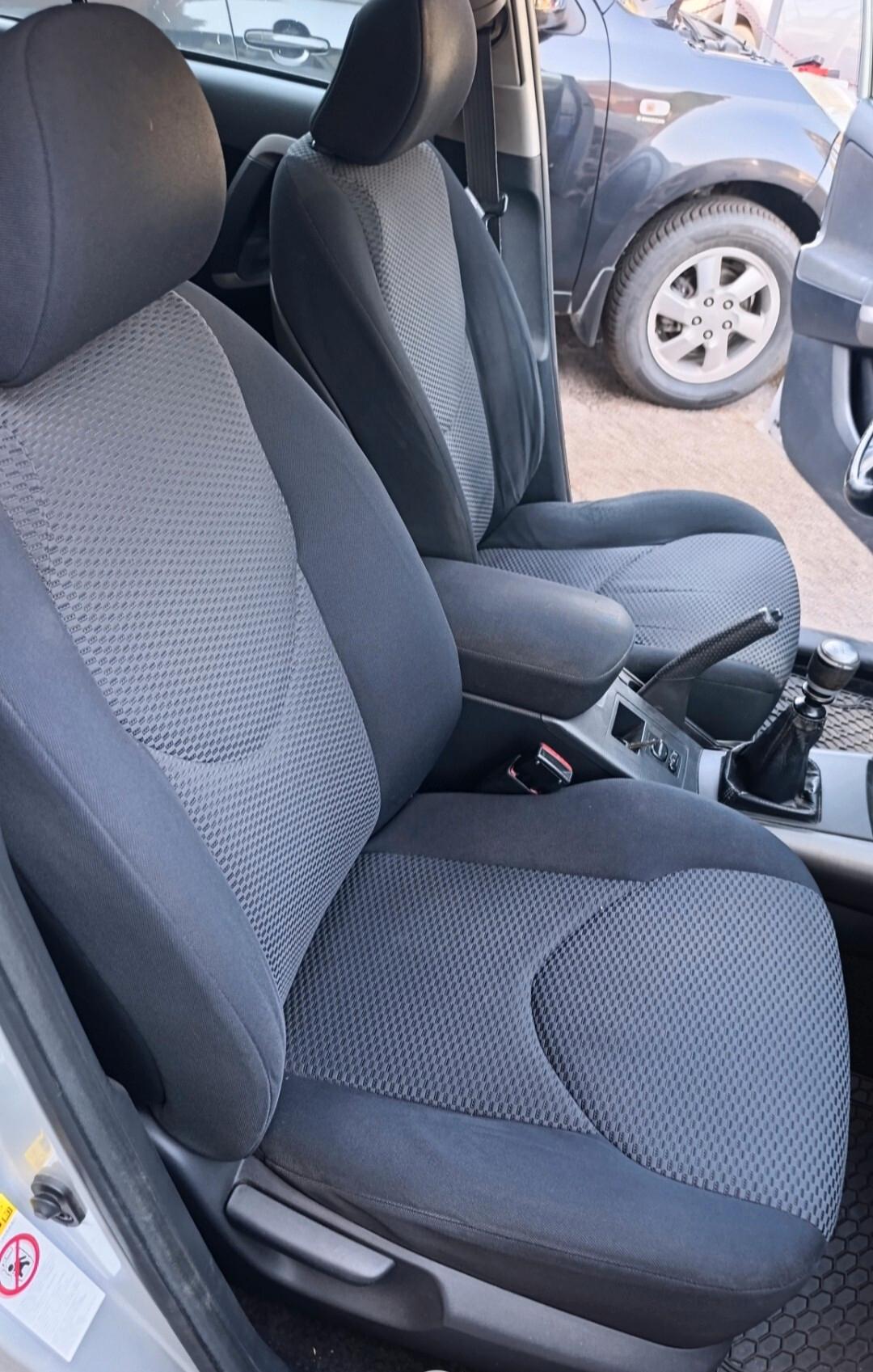 Toyota RAV 4 RAV4 2.2 D-4D 136 CV Sol