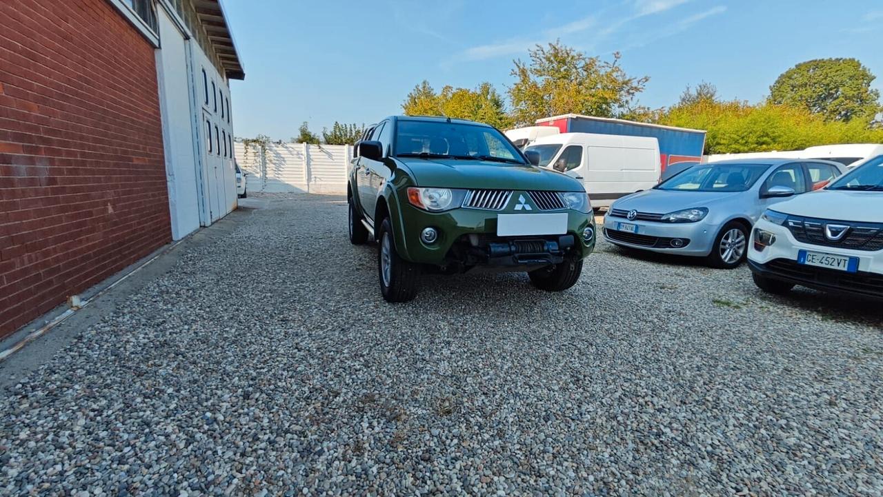 Mitsubishi L200 2.5 DI-D/136CV Club Cab Intense