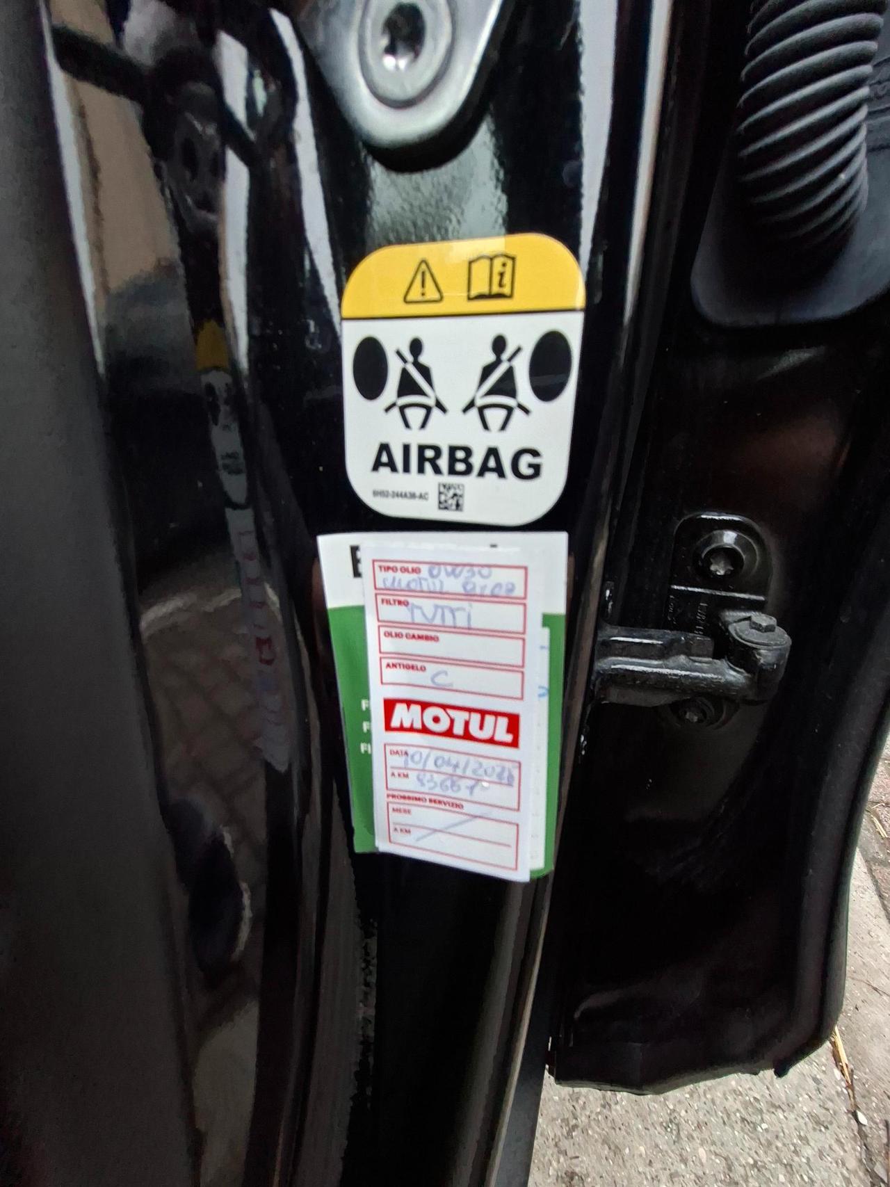 Land Rover Range Rover Velar 2.0d i4 SE 180cv 24 mesi garanzia