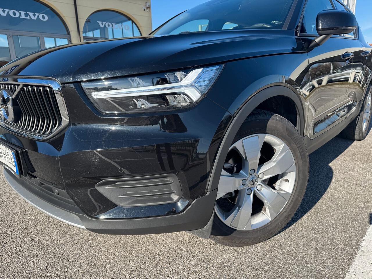 Volvo XC40 T3 Automatica Momentum Pro