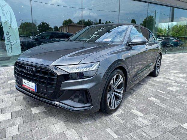 AUDI Q8 50 TDI 286 CV quattro S-line + Matrix +