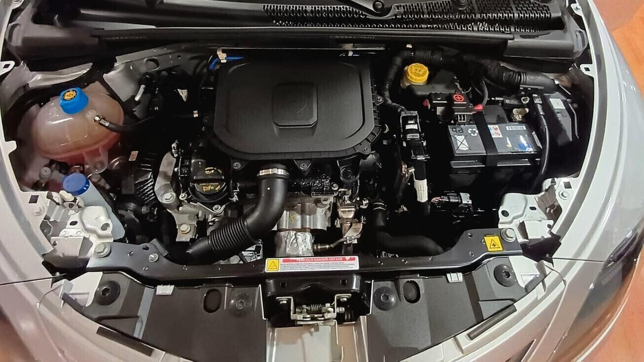 Lancia Ypsilon 1.0 FireFly 5 porte S&amp;S Hybrid Ecochic Silver