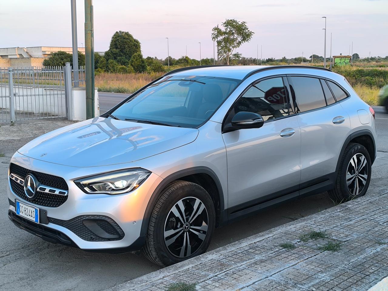 MERCEDES-BENZ GLA 200 D 150cv AUTOMATIC SPORT PLUS
